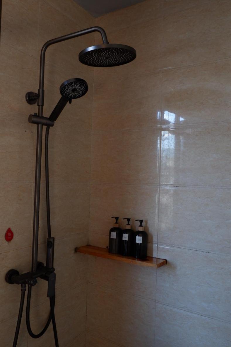 Dali Buxianshan Boutique Guesthouse-In Dali Ancient City,Near Three Pag Odas And Erhai Lake,Provide Tour Guide Service And Local Experience Luaran gambar